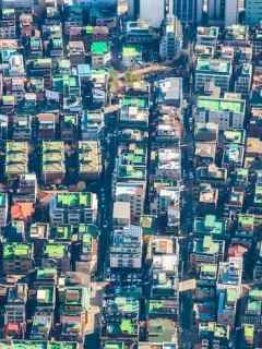 Commercial Real Estate Market Update: Buy, Sell, or Lease? - Cover Image