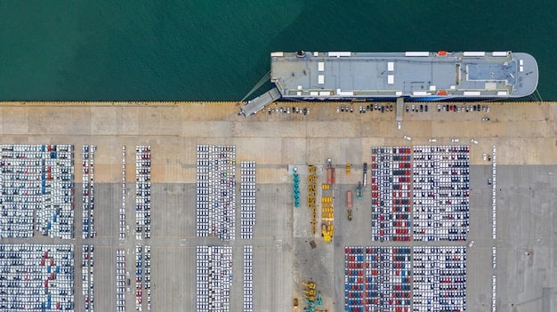 Supply Chain Disruptions: 3 Strategies for Q[Next Quarter]
