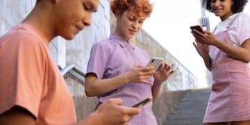 Mobile Tech Trends: What US Consumers Need to Know in 2024 - Cover Image